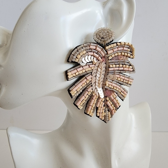 NWT Pink Beaded Sequin Tropical Leaf Statement Earrings - Picture 9 of 9